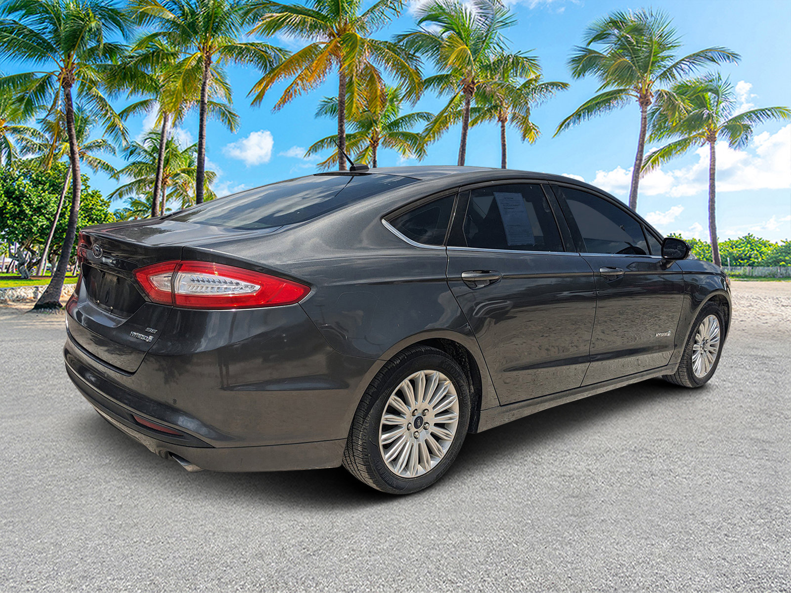 2015 Ford Fusion Hybrid SE photo 3