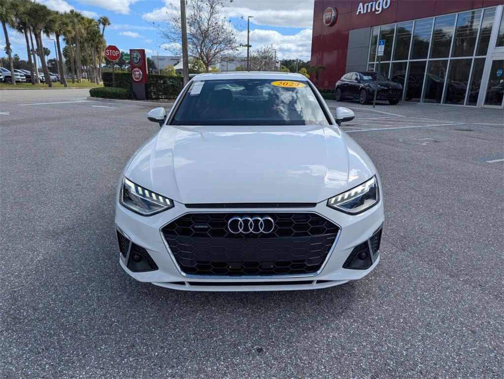 2024 Audi A4 S line Premium Plus 45 TFSI Quattro photo 2