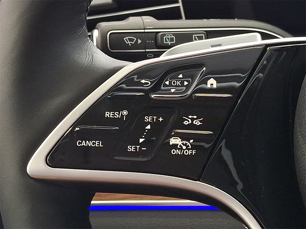 2025 Mercedes Benz GLS 450 4MATIC photo 14