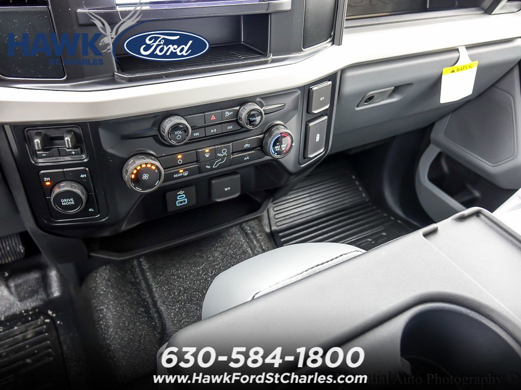 2026 FORD F-550 - Image 13