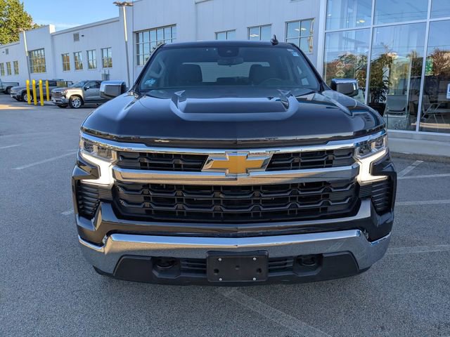 2023 Chevrolet Silverado 1500 LT photo 2