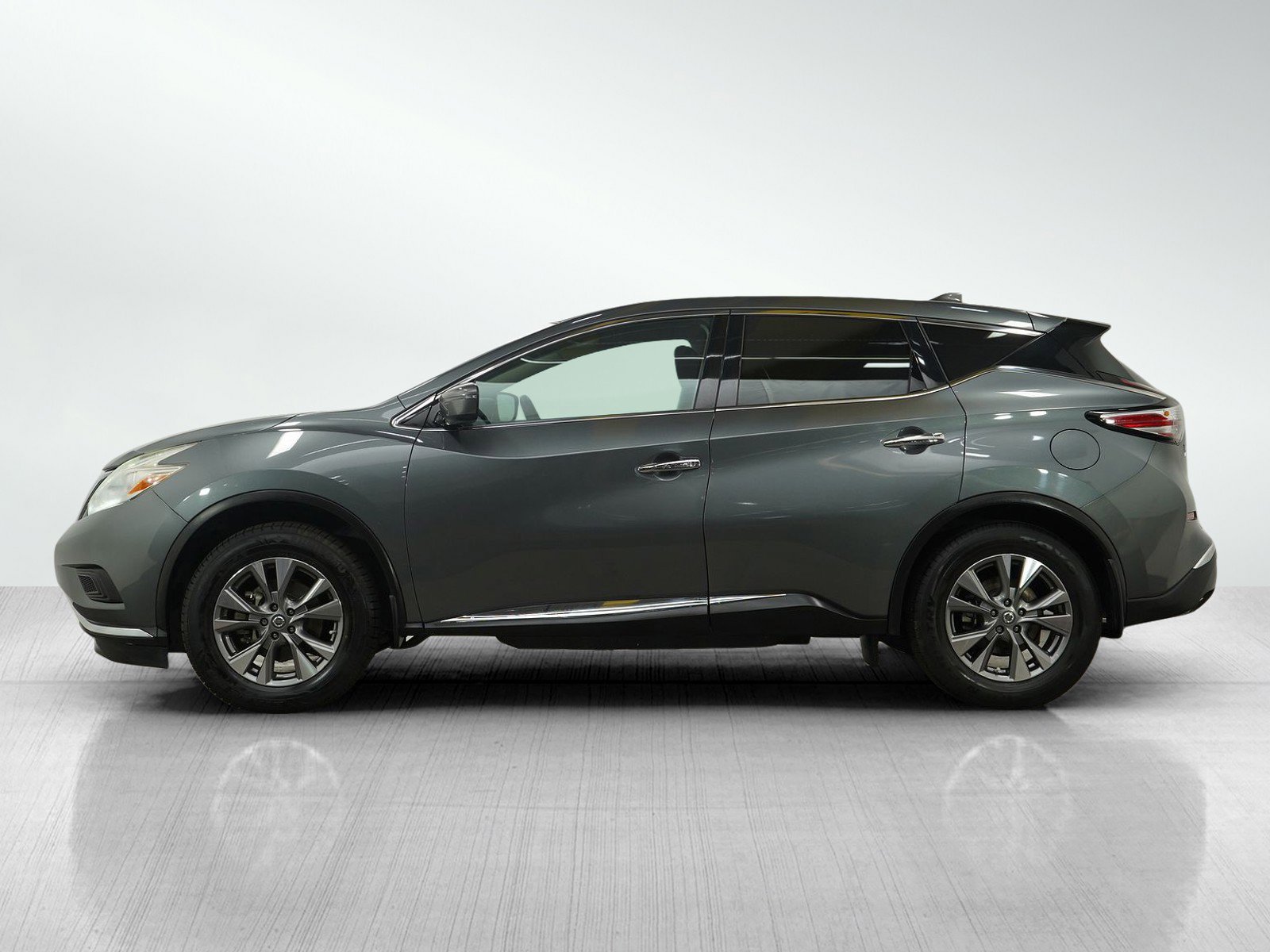 Used 2016 Nissan Murano S with VIN 5N1AZ2MG2GN142730 for sale in Hopkins, Minnesota