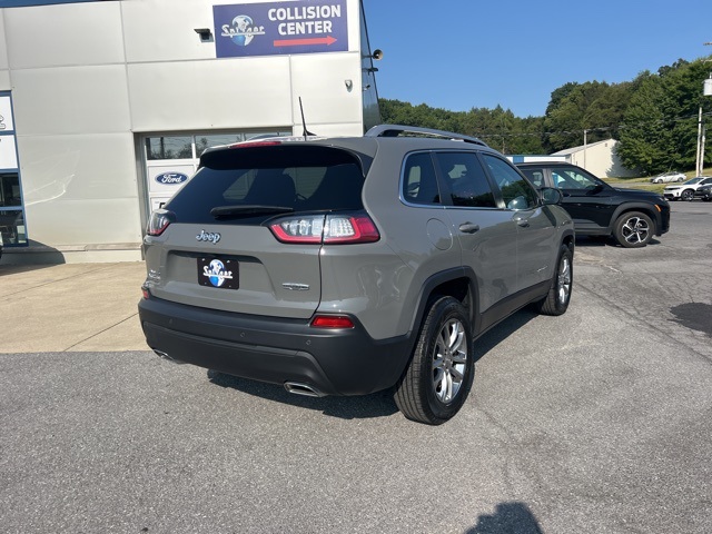 2021 Jeep Cherokee Latitude Lux photo 4