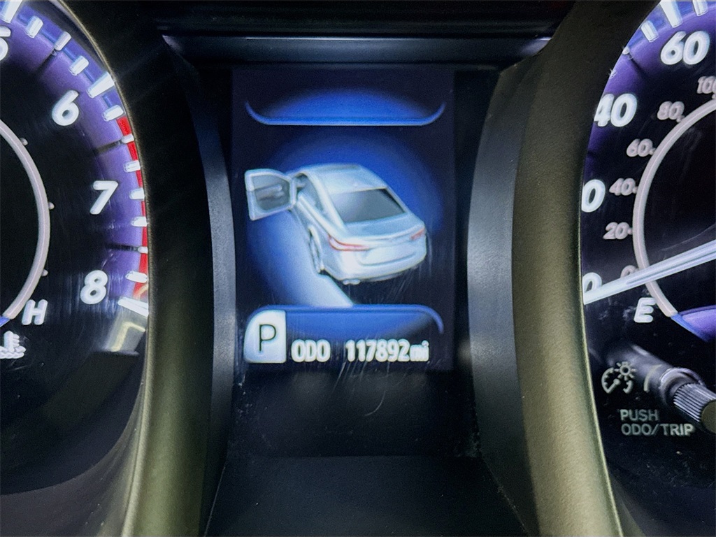 2016 Toyota Avalon XLE Premium photo 12