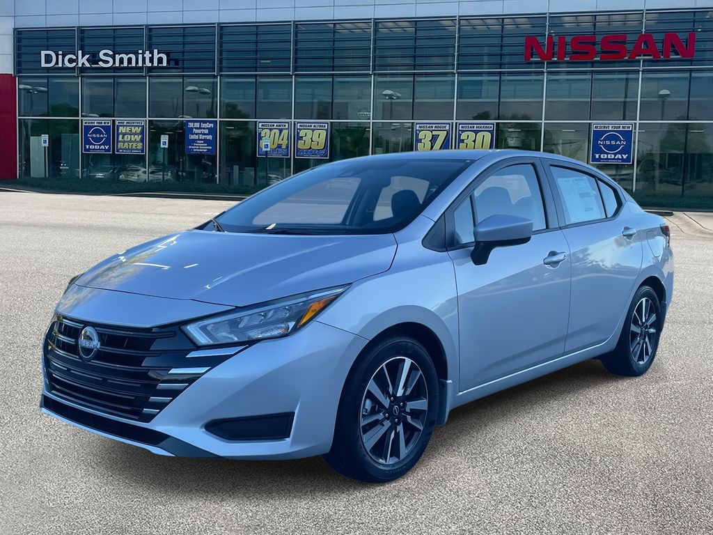 2025 Nissan Versa 1.6 SV photo 3