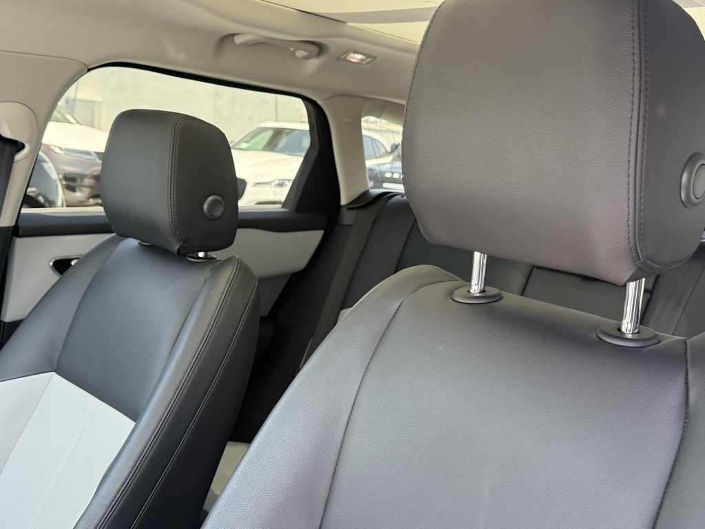 Used 2025 Black Land Rover S image 13