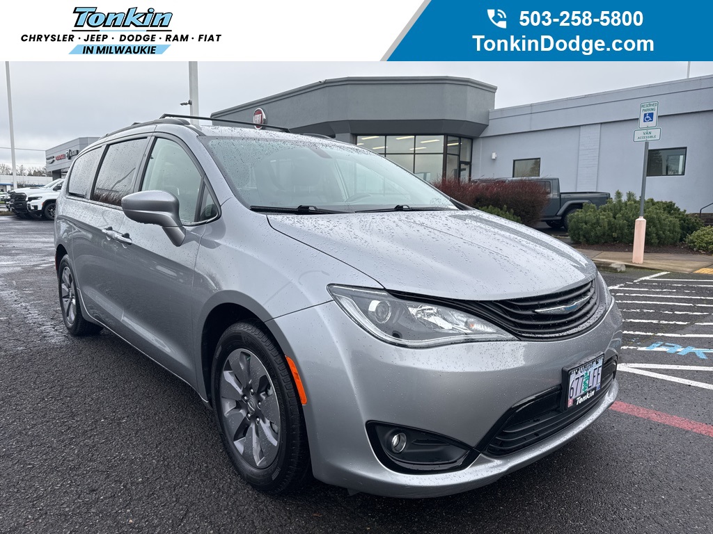 2018 Chrysler Pacifica Hybrid Touring L