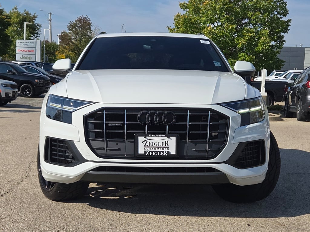 2019 Audi Q8 Premium photo 2