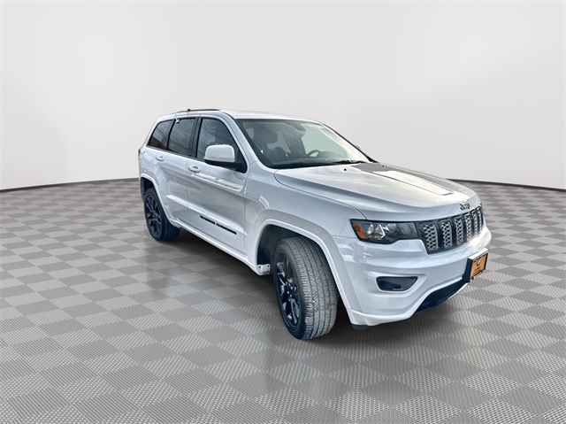2022 Jeep Cherokee Laredo X photo 2