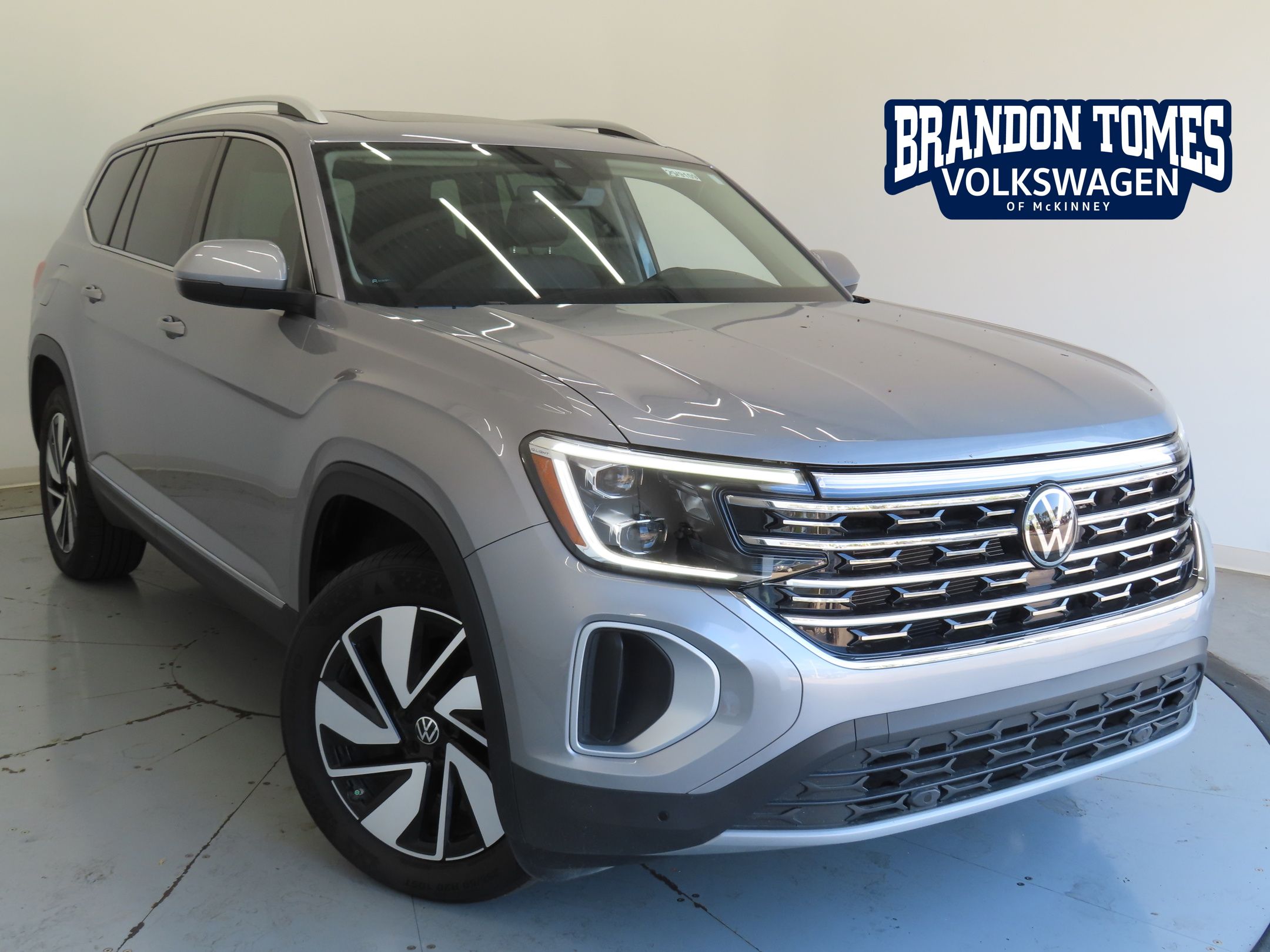 2025 Volkswagen Atlas SEL's photo