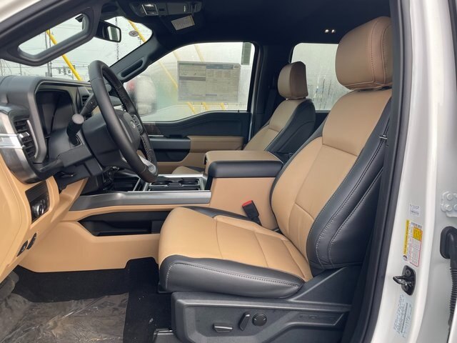 2025 Ford F-350 Lariat photo 2