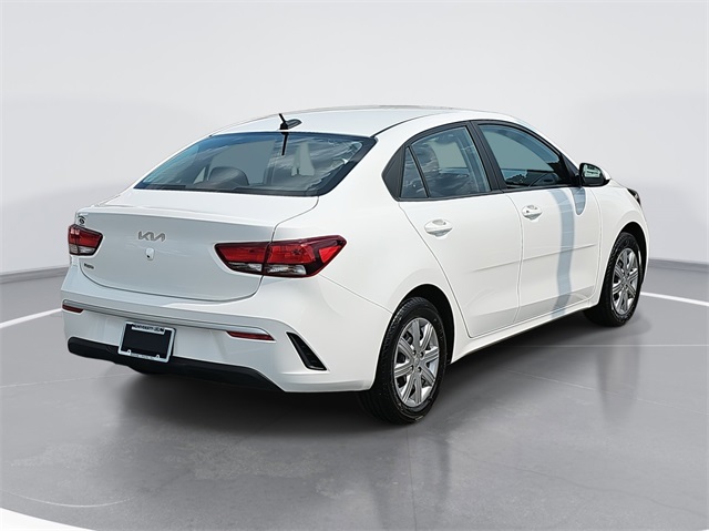 2023 Kia Rio LX photo 3
