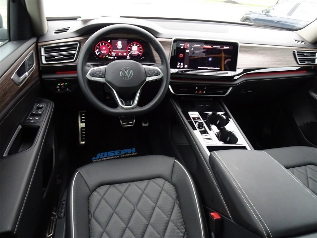 2025 Volkswagen Atlas SEL Premium R-Line photo 14