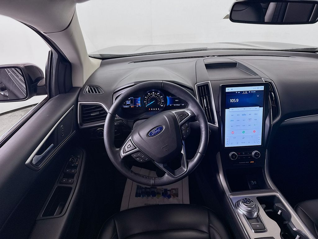 2022 Ford Edge SEL photo 21