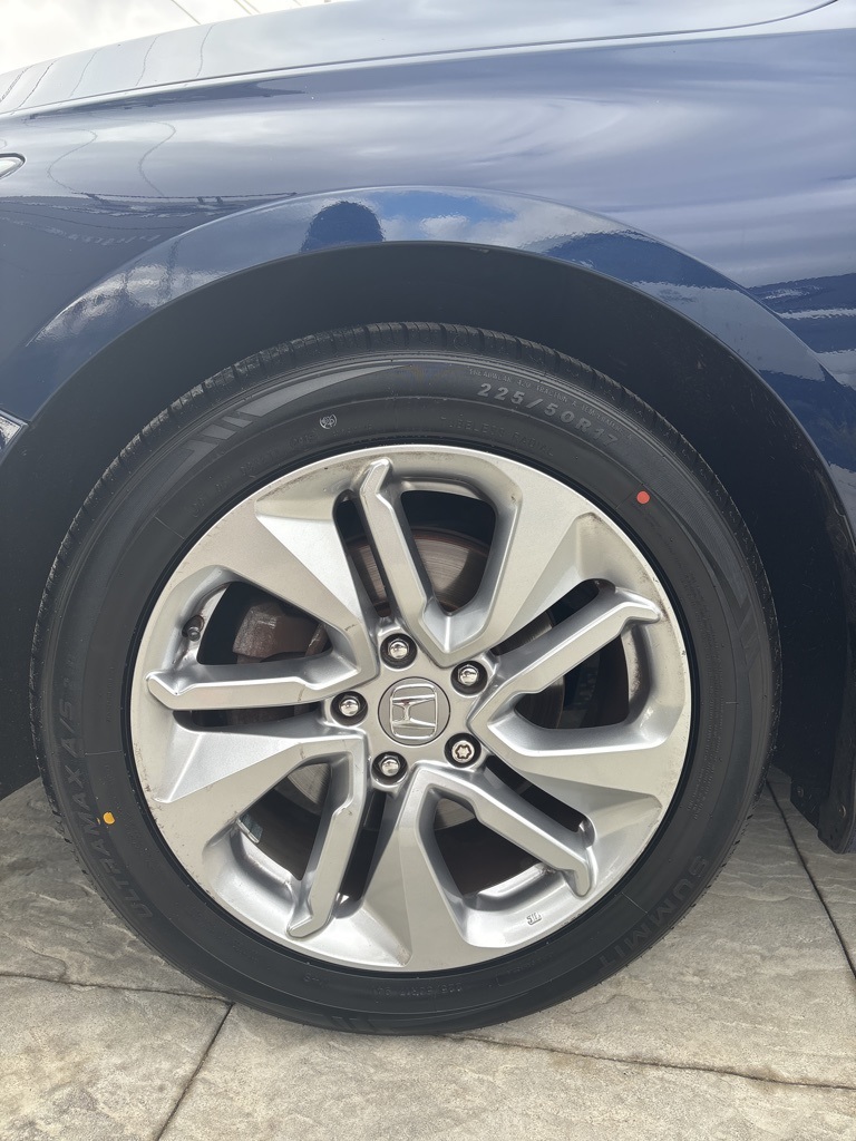 2020 Honda Accord LX photo 4