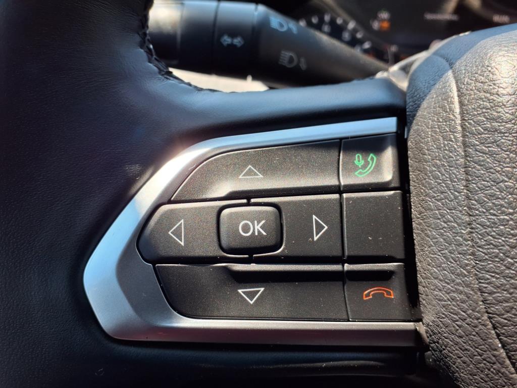2022 Jeep Compass Latitude Lux Altitude photo 24