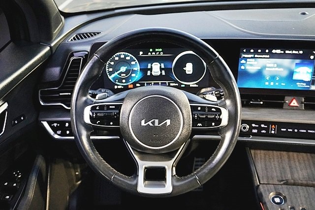 Used 2023 Gray Kia X-Line Prestige image 20