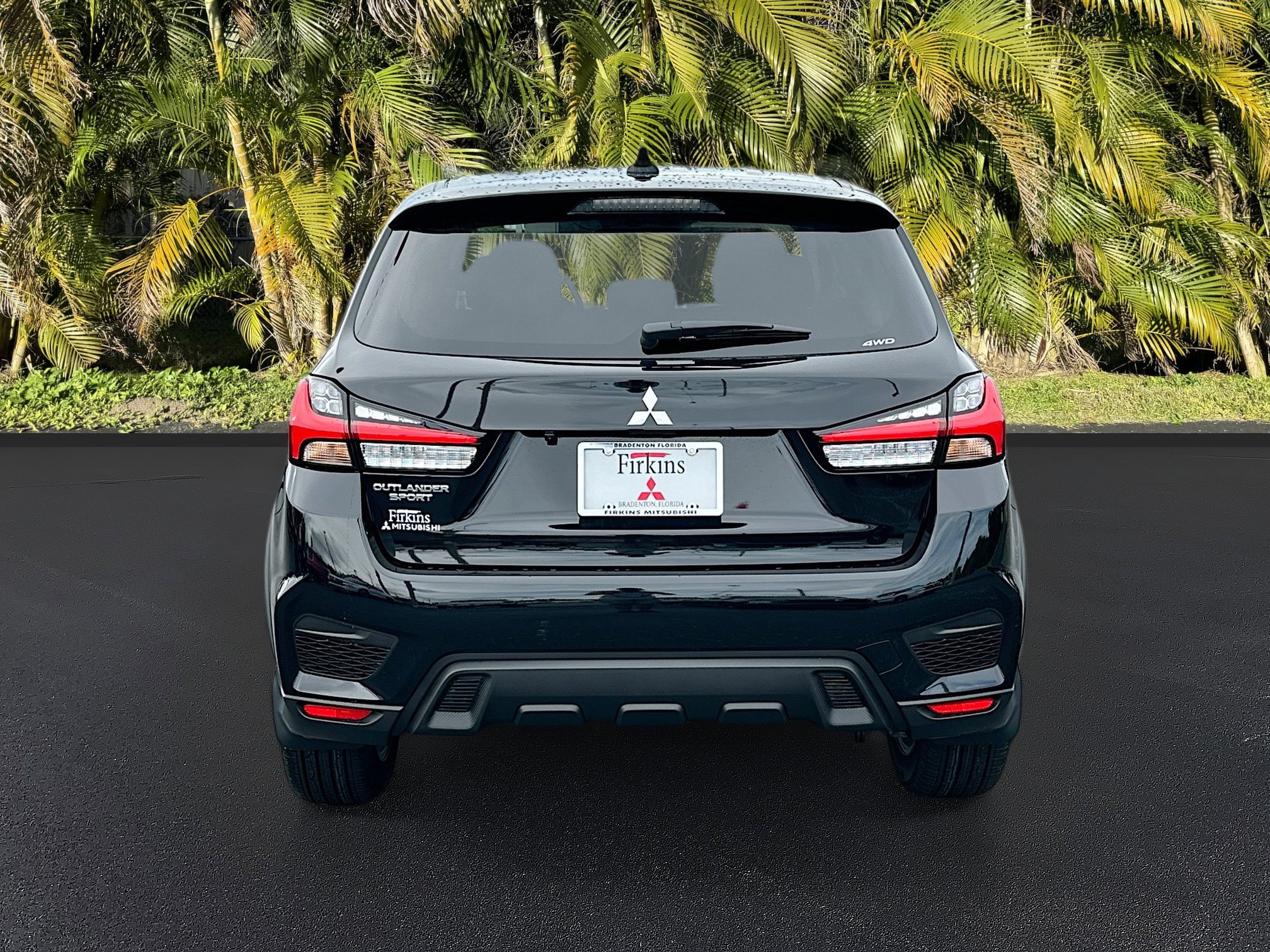 2025 Mitsubishi Outlander Sport ES photo 4