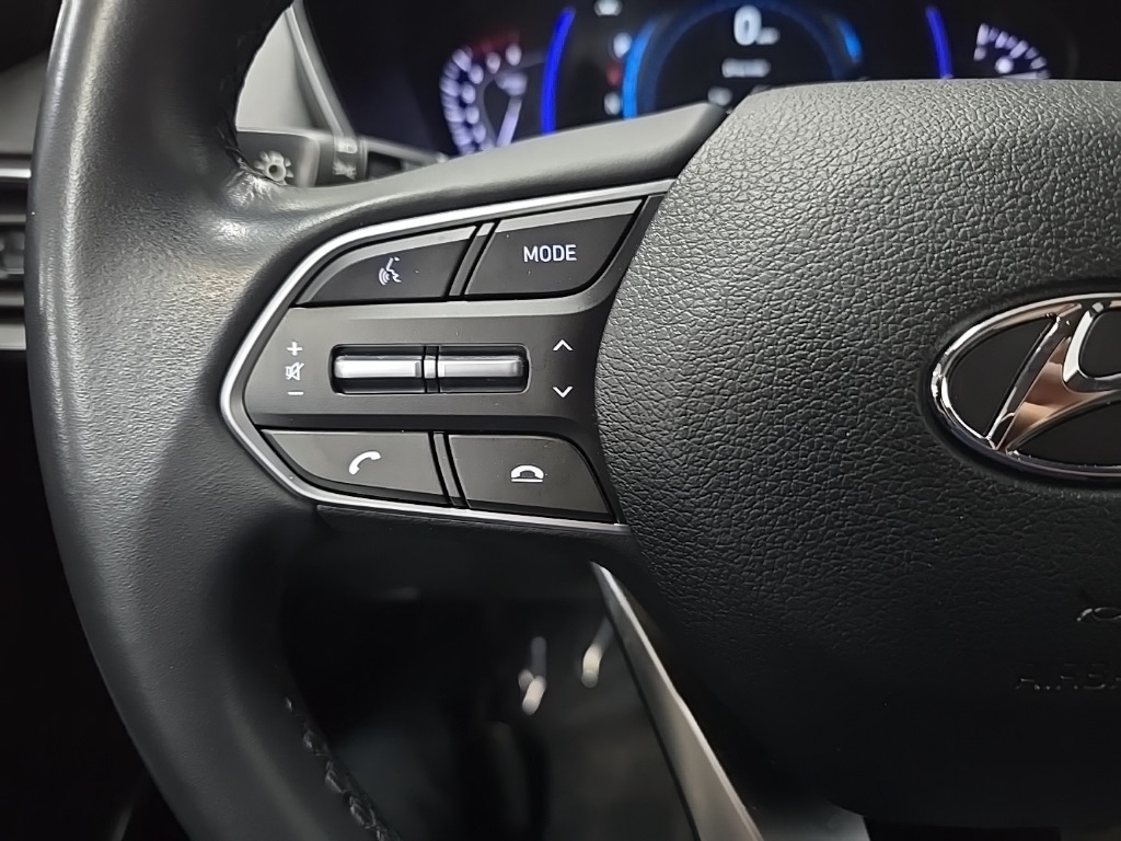 2020 Hyundai Santa Fe SEL photo 17