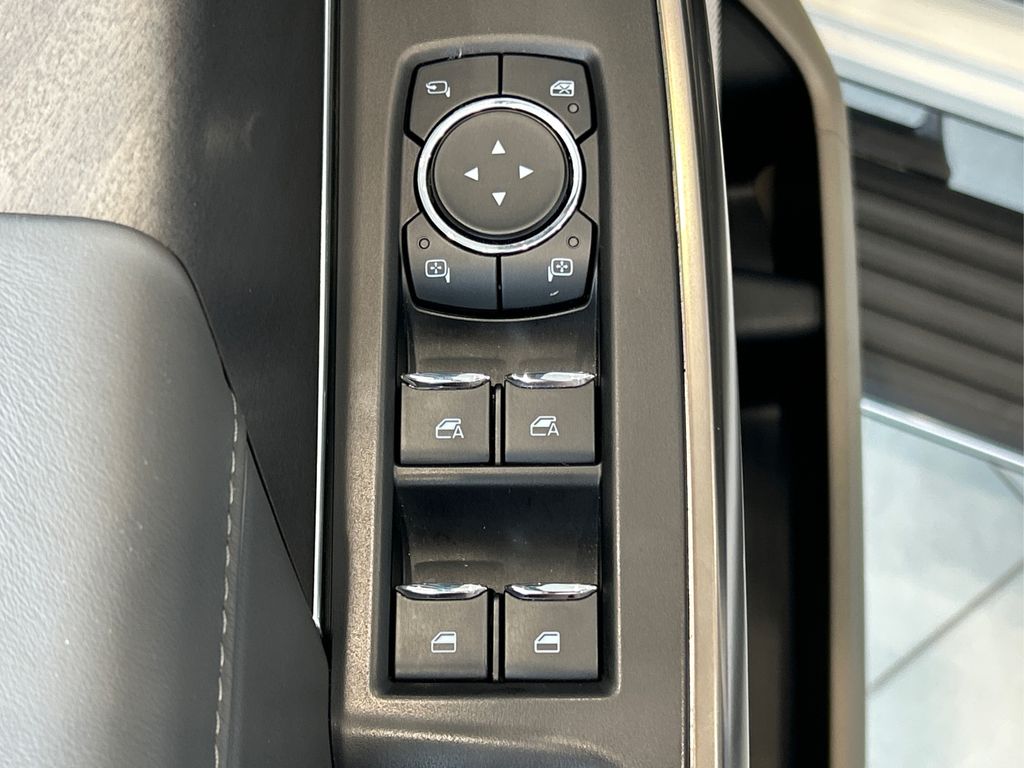 2024 Ford F-150 Platinum photo 36