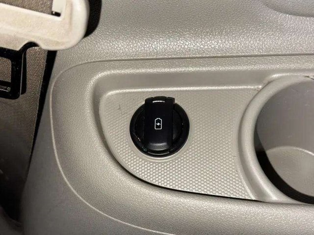 2020 Kia Sedona SX photo 35