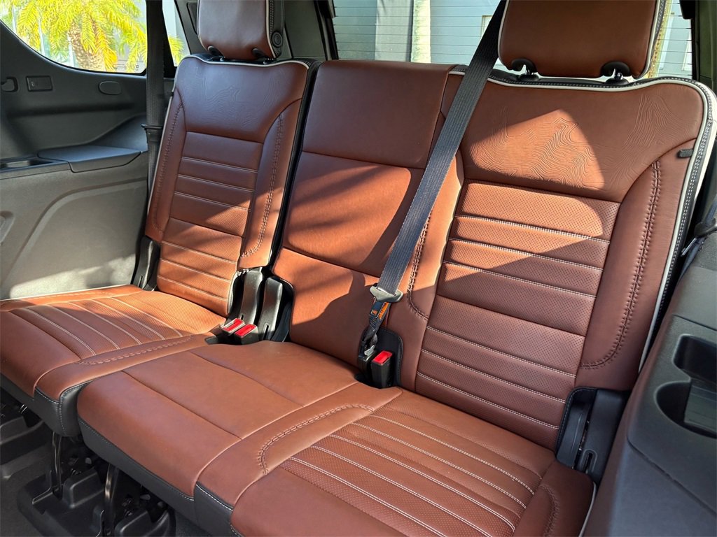 2024 Gmc Yukon Denali Ultimate photo 17