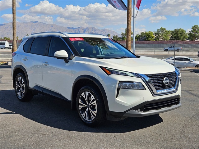 2023 Nissan Rogue SV photo 4