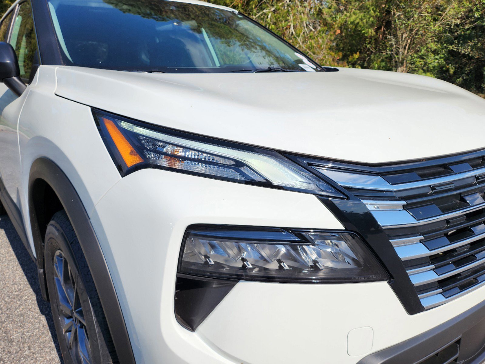 2026 Nissan Rogue S photo 8