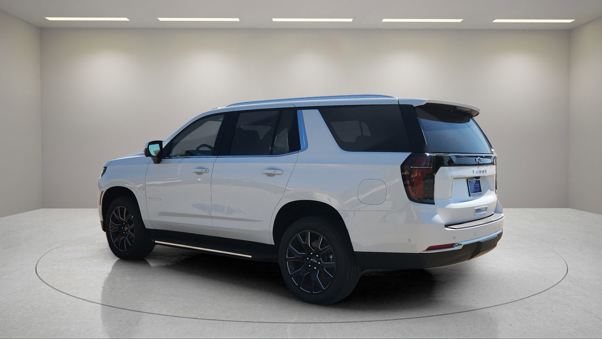 2026 Chevrolet Tahoe LS photo 4