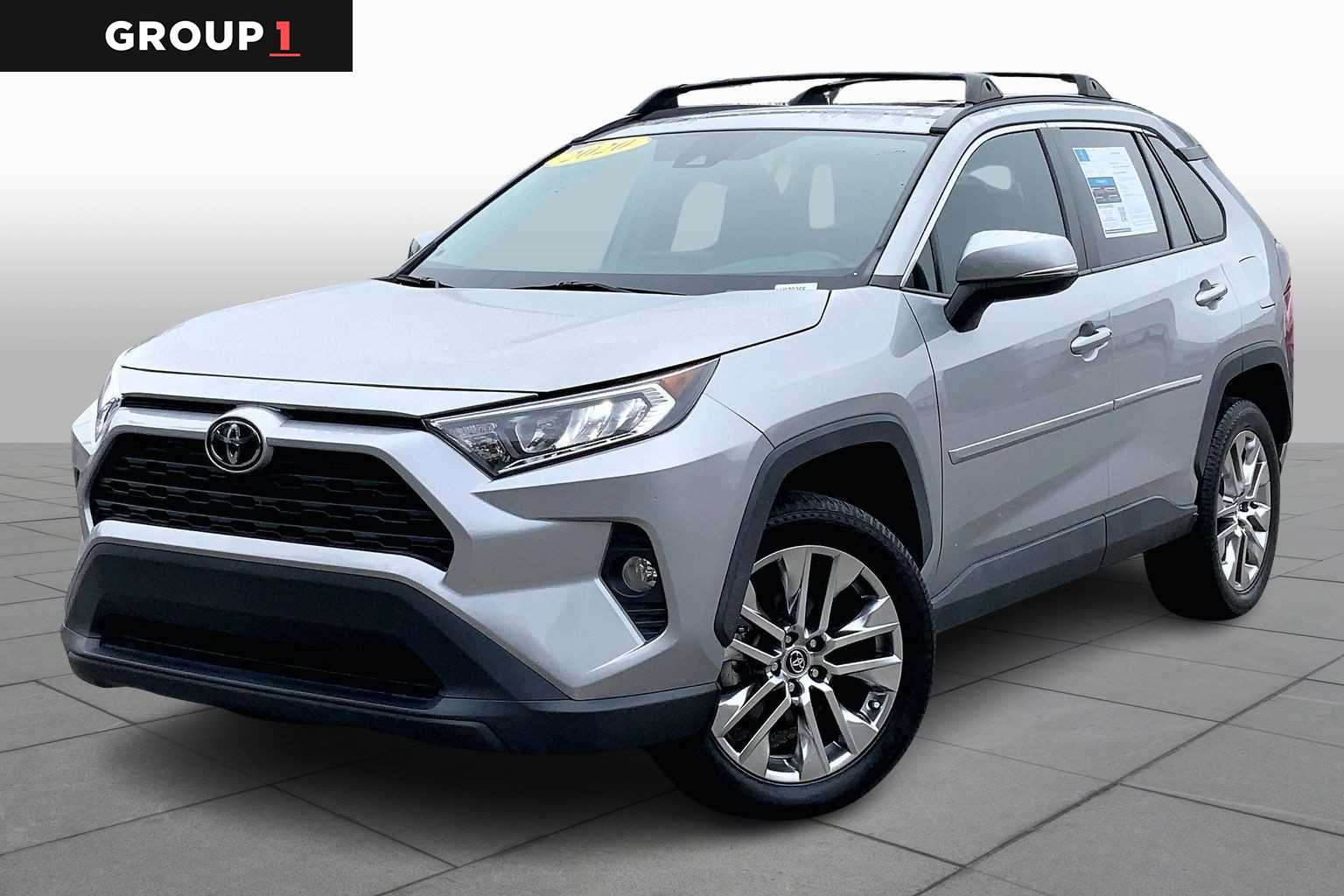 2020 Toyota RAV4 XLE Premium's photo
