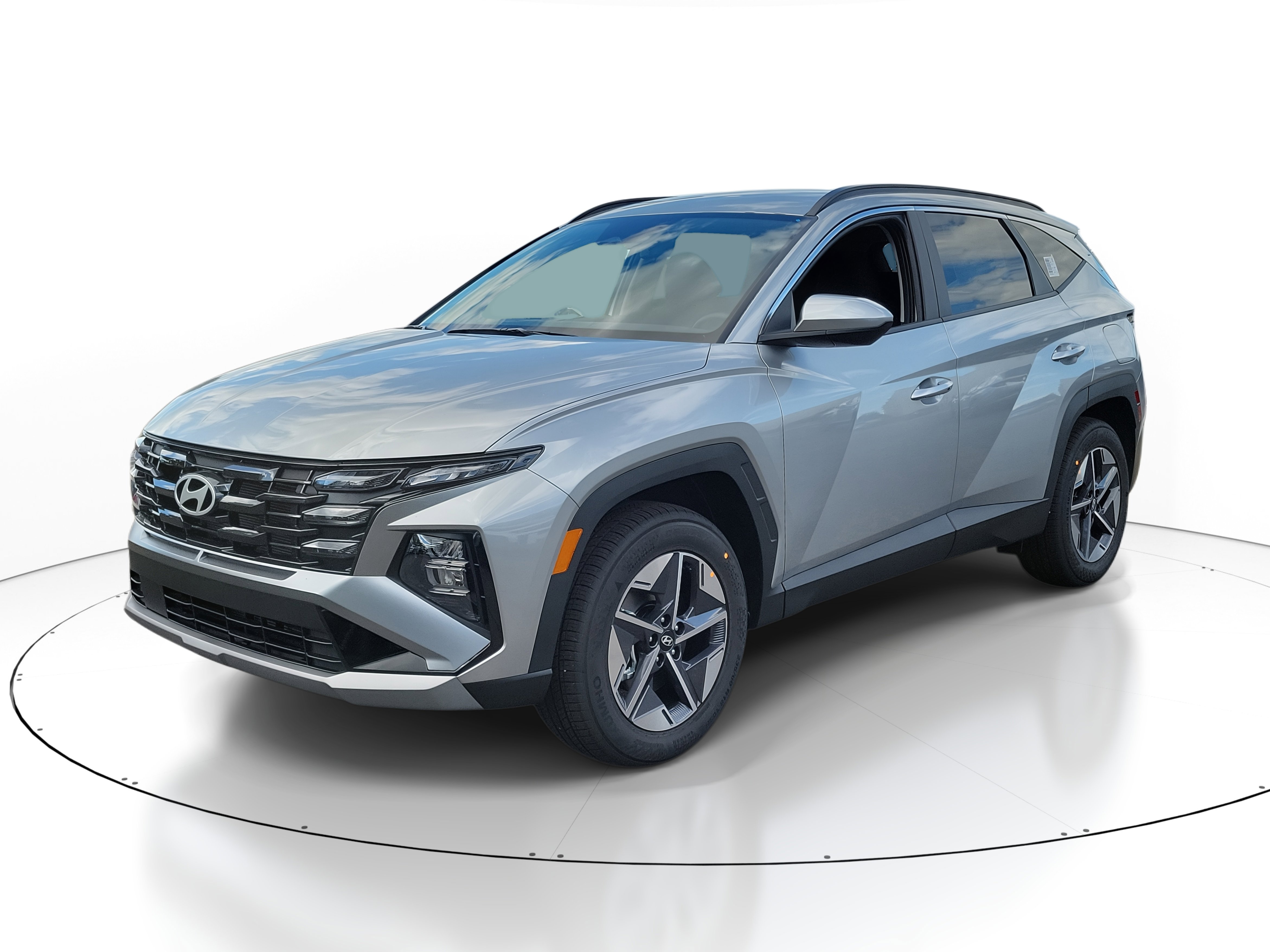 2026 Hyundai Tucson SEL photo 2