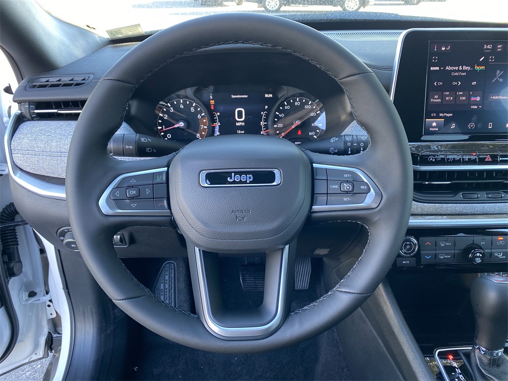 2025 Jeep Compass Latitude photo 10