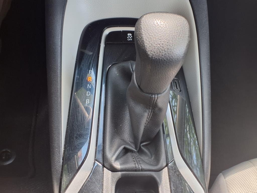 2022 Toyota Corolla LE photo 23
