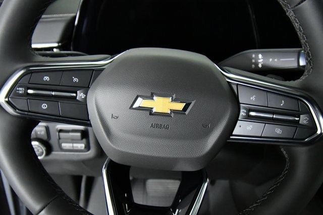 2026 Chevrolet Suburban Premier photo 2