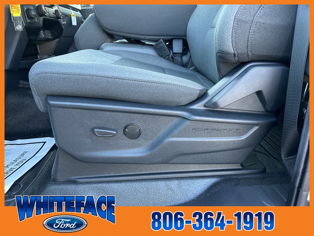 2025 Ford F-350 XLT photo 14