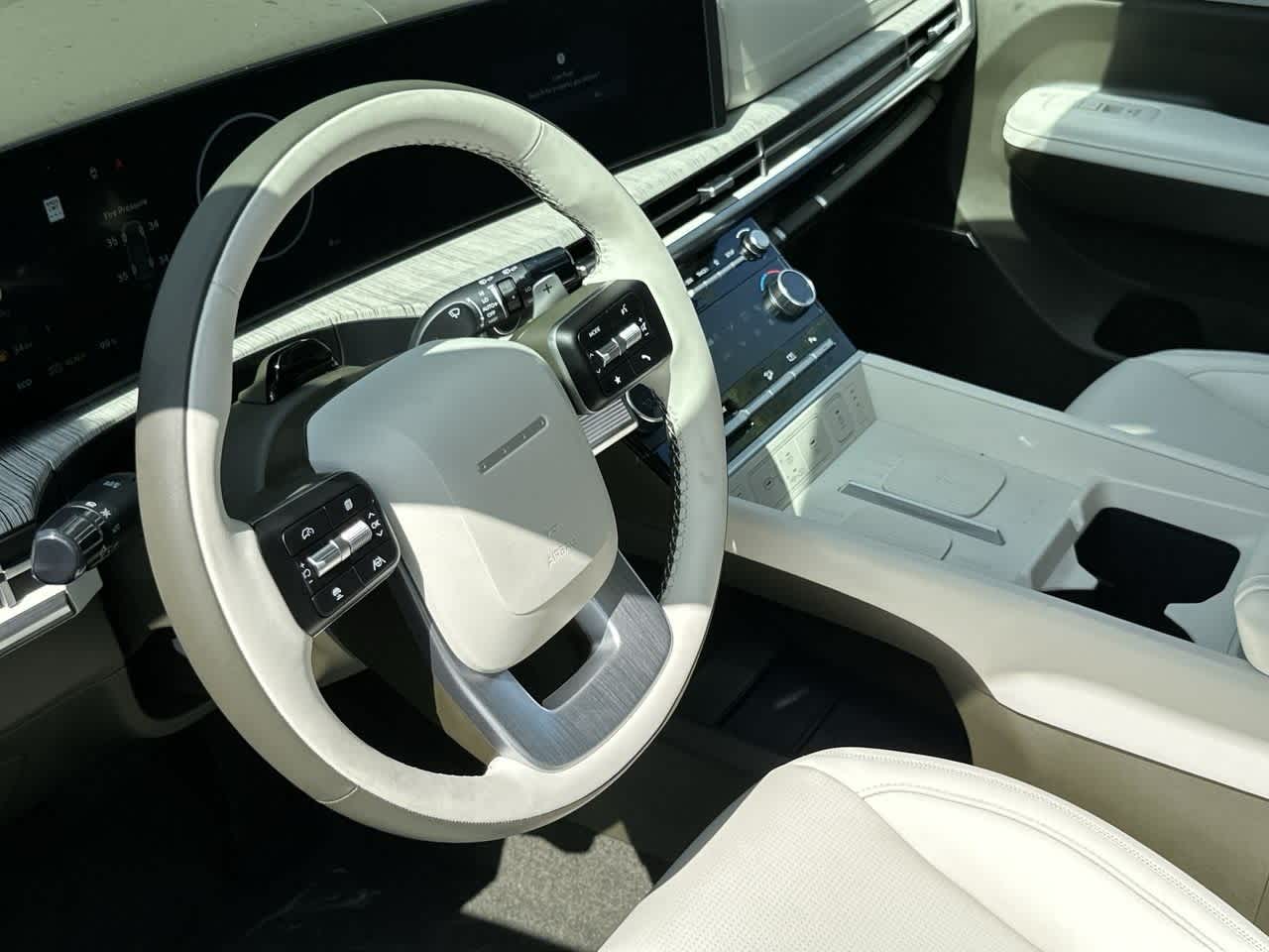 2025 Hyundai Santa Fe Calligraphy photo 8