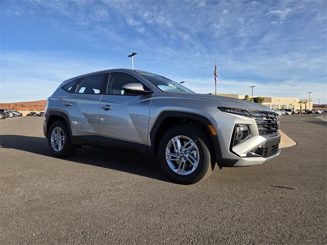 2026 Hyundai Tucson SE photo 2