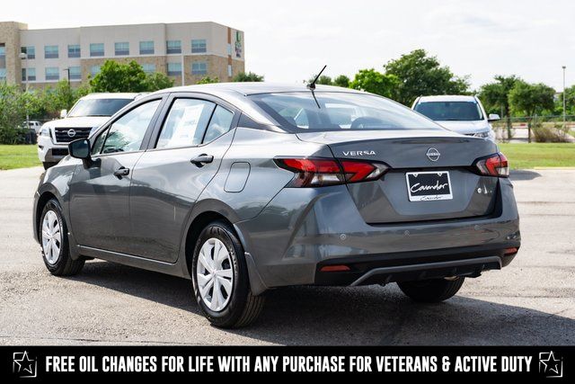 2025 Nissan Versa S photo 2
