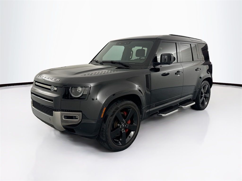 2022 Land Rover Defender X's photo