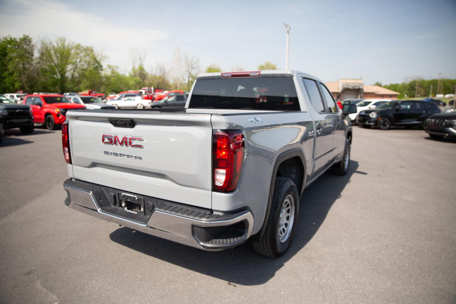 2024 Gmc Sierra 1500 Pro photo 3