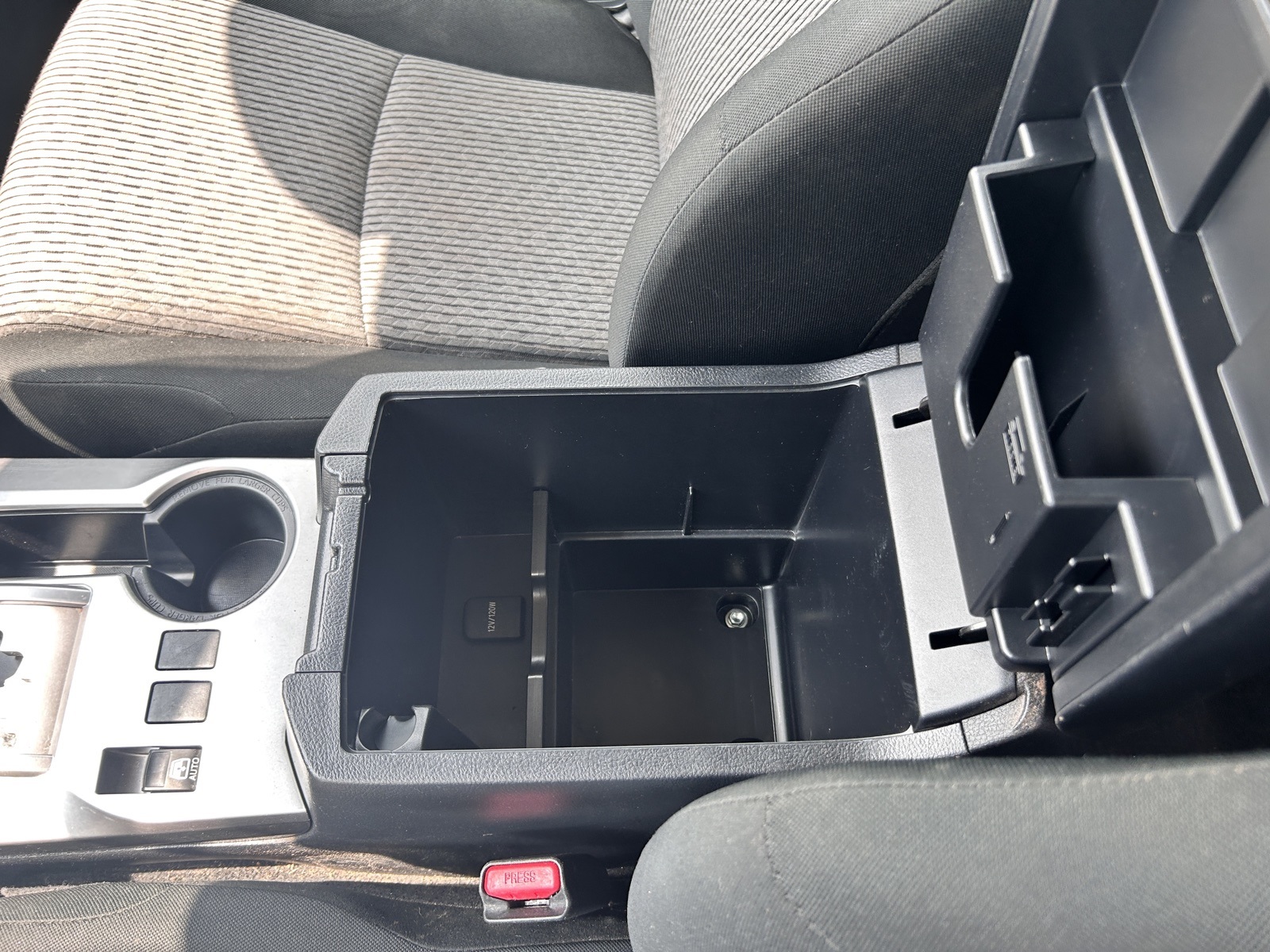 2021 Toyota 4Runner SR5 photo 35