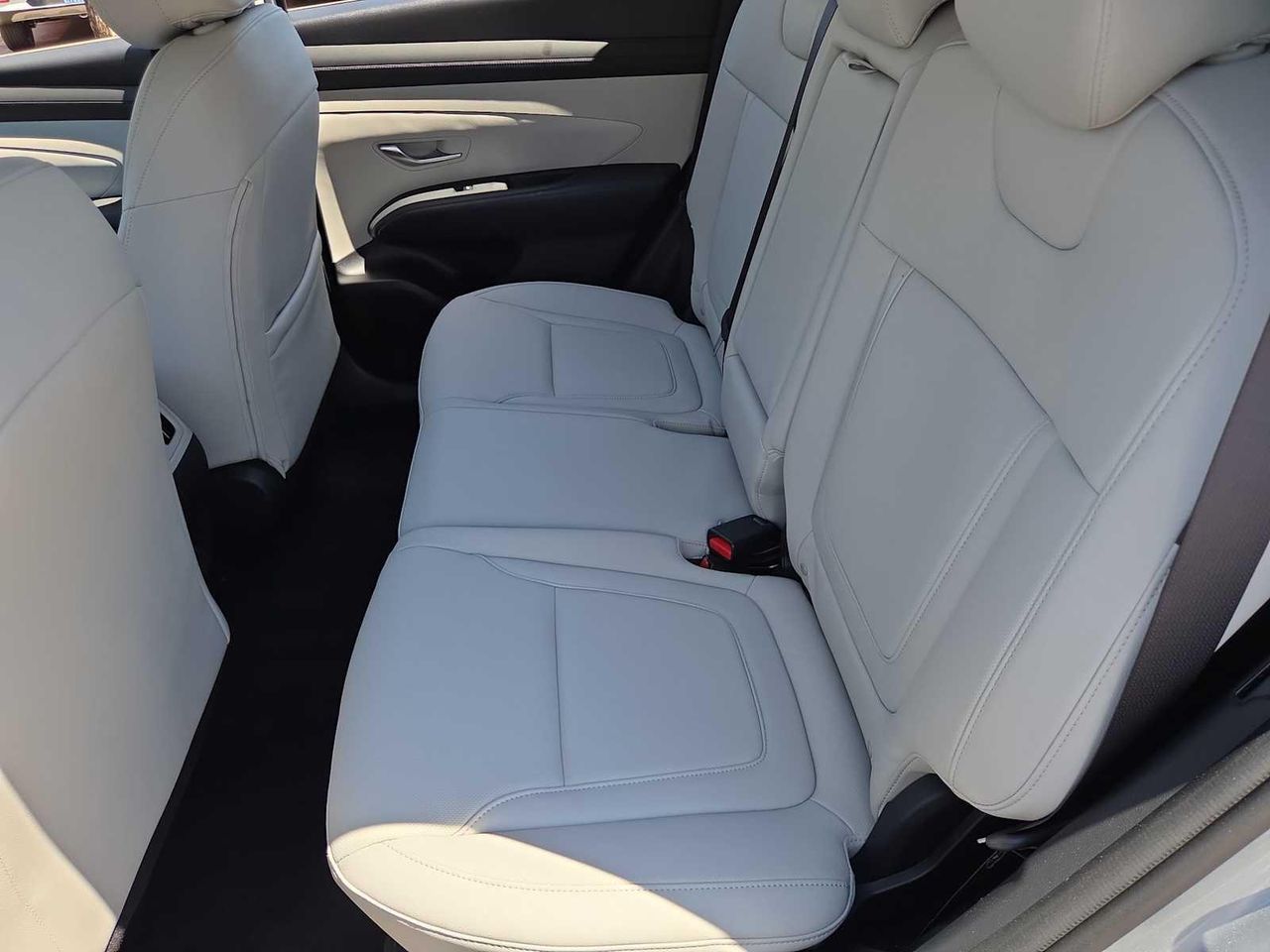 2025 Hyundai Tucson SEL Convenience photo 17