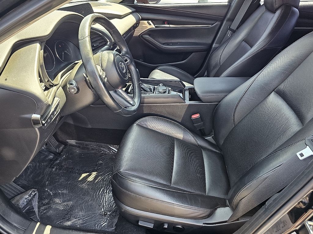 2021 Mazda Mazda3 Premium Plus photo 9
