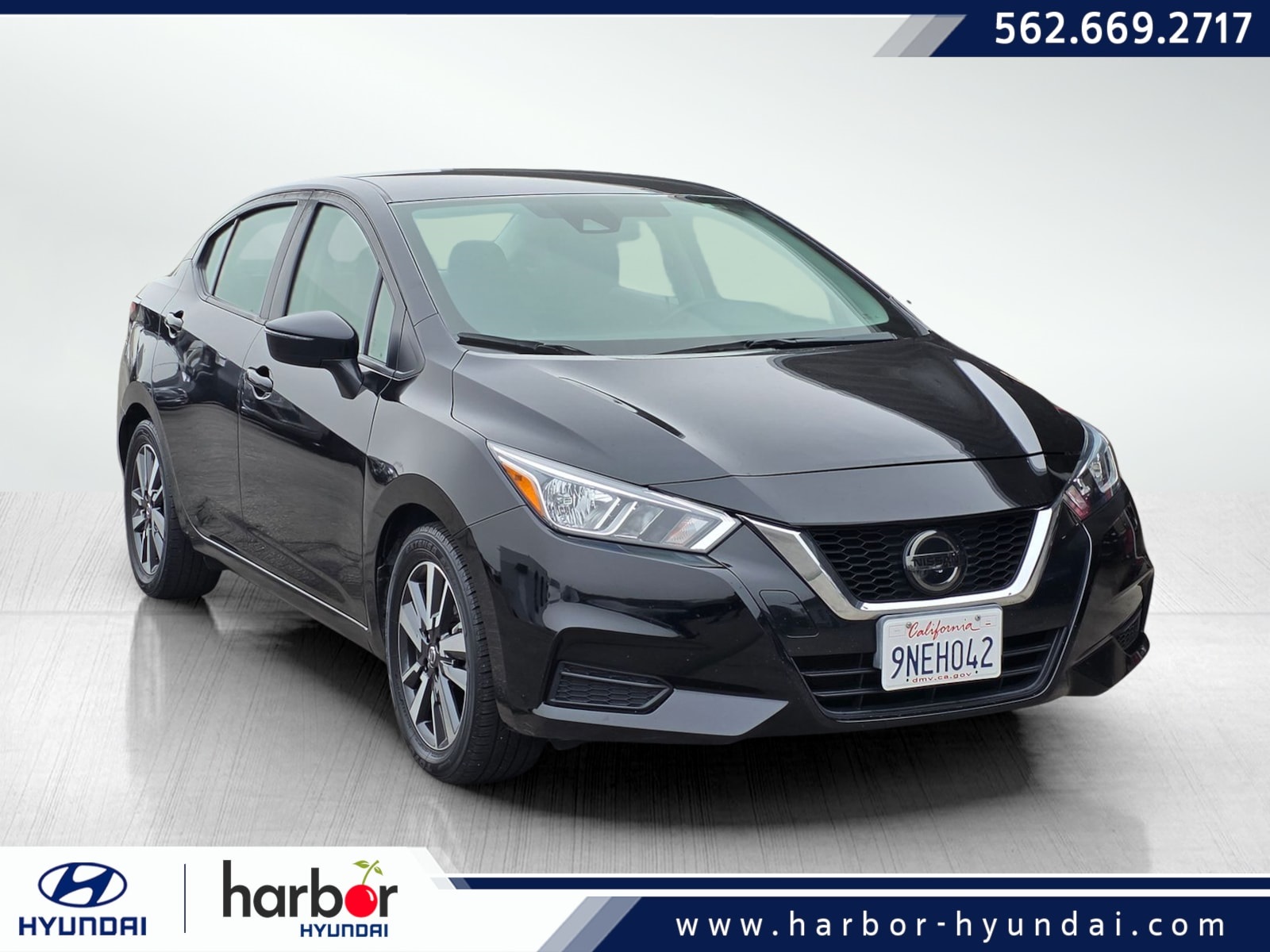 2020 Nissan Versa Sedan SV