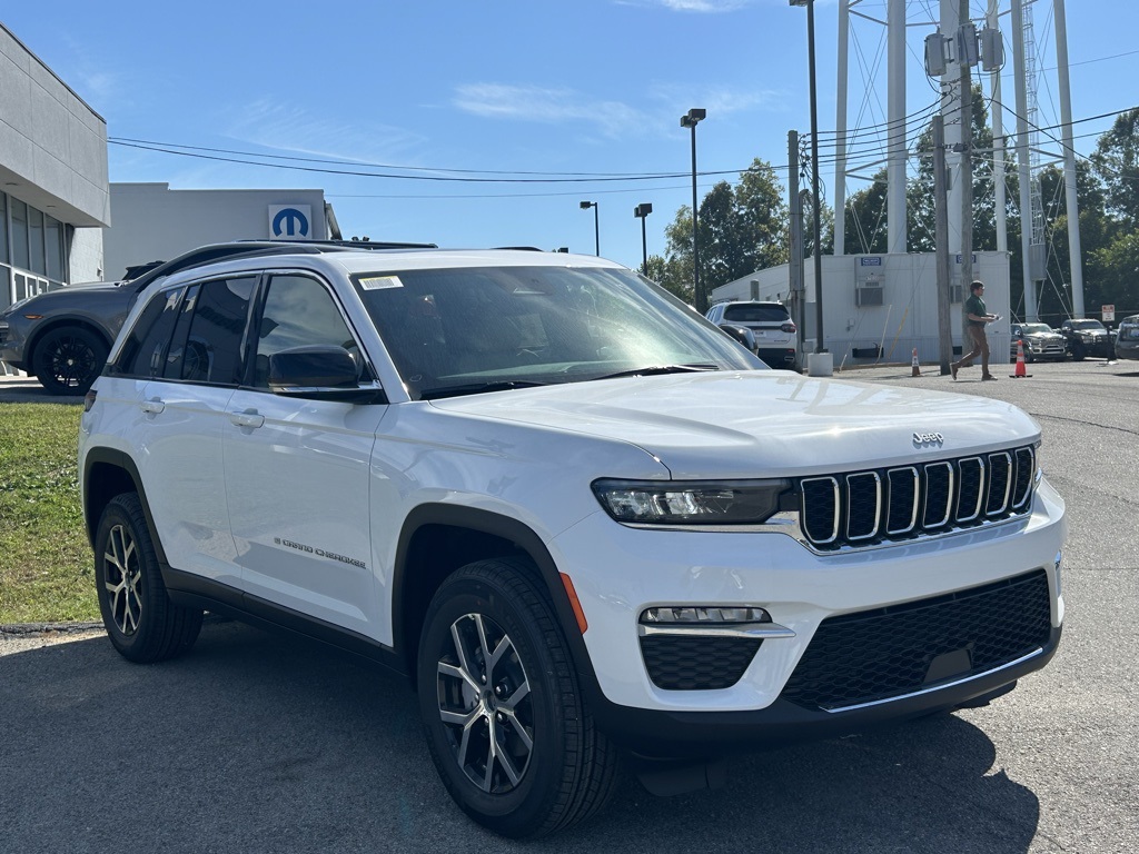 2025 Jeep Cherokee Limited photo 4