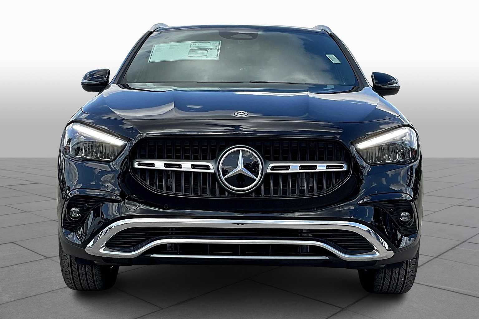 2025 Mercedes Benz GLA 250 photo 2