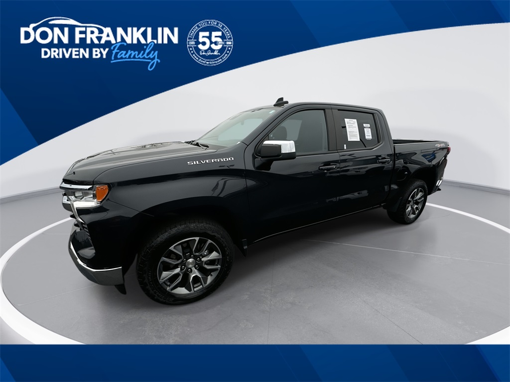 2024 Chevrolet Silverado 1500 LT's photo