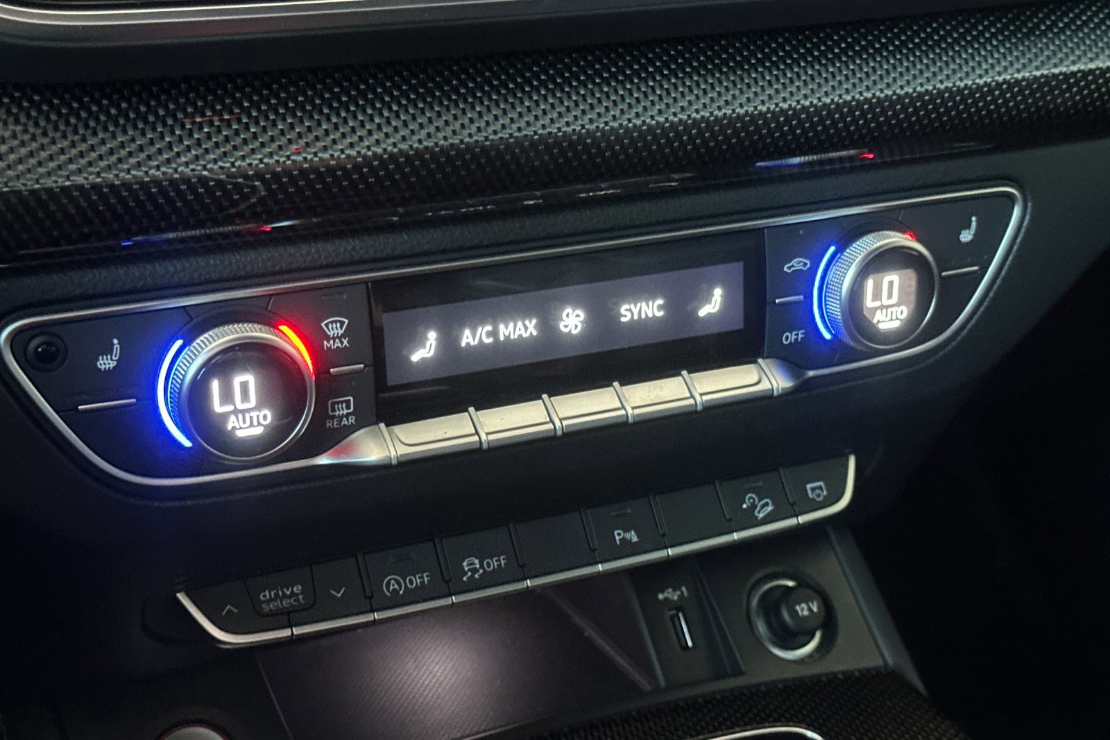 2022 Audi SQ5 Premium Plus photo 21