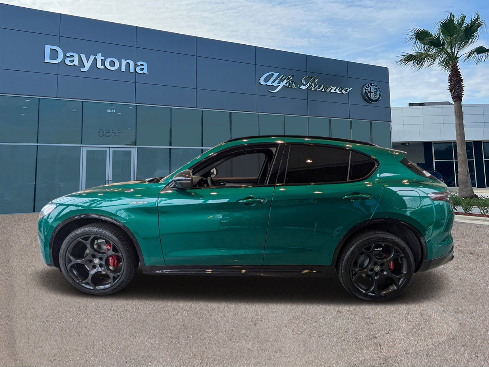 2025 Alfa Romeo Stelvio Sprint Base photo 5