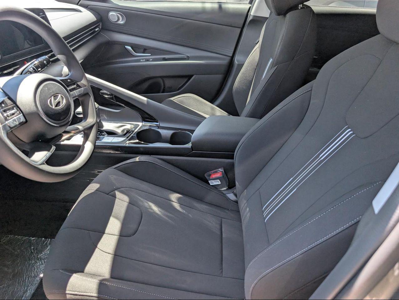 2025 Hyundai Elantra Hybrid Blue photo 7